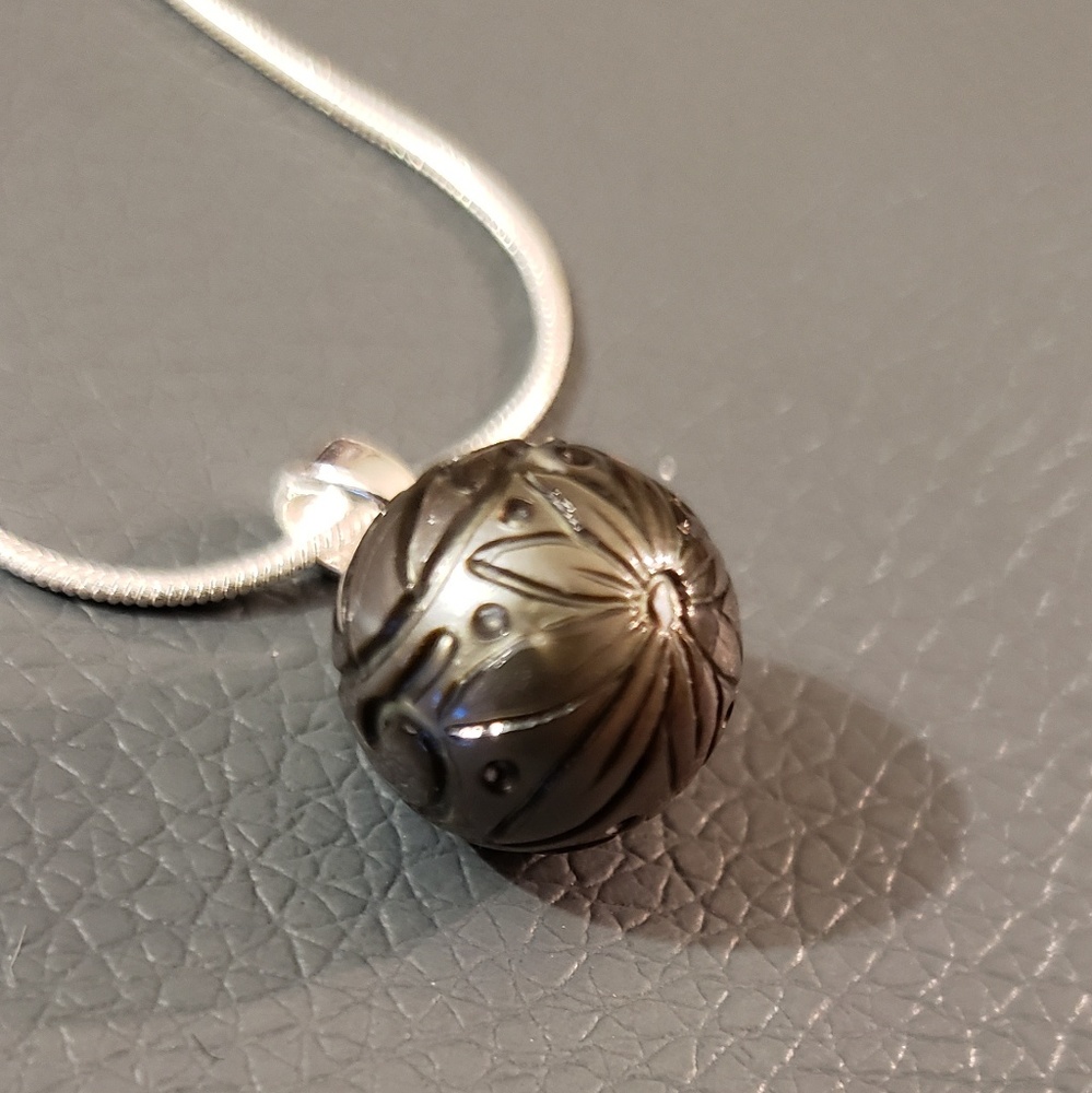 Carved Tahitian Pearl Necklace